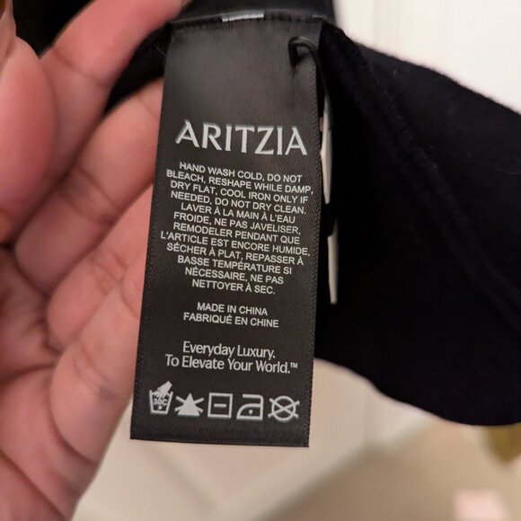 Aritzia Ty Cardigan Short in Black - Picture 9 of 10